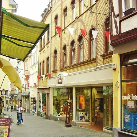 Living In The Historic Old Town Daire *